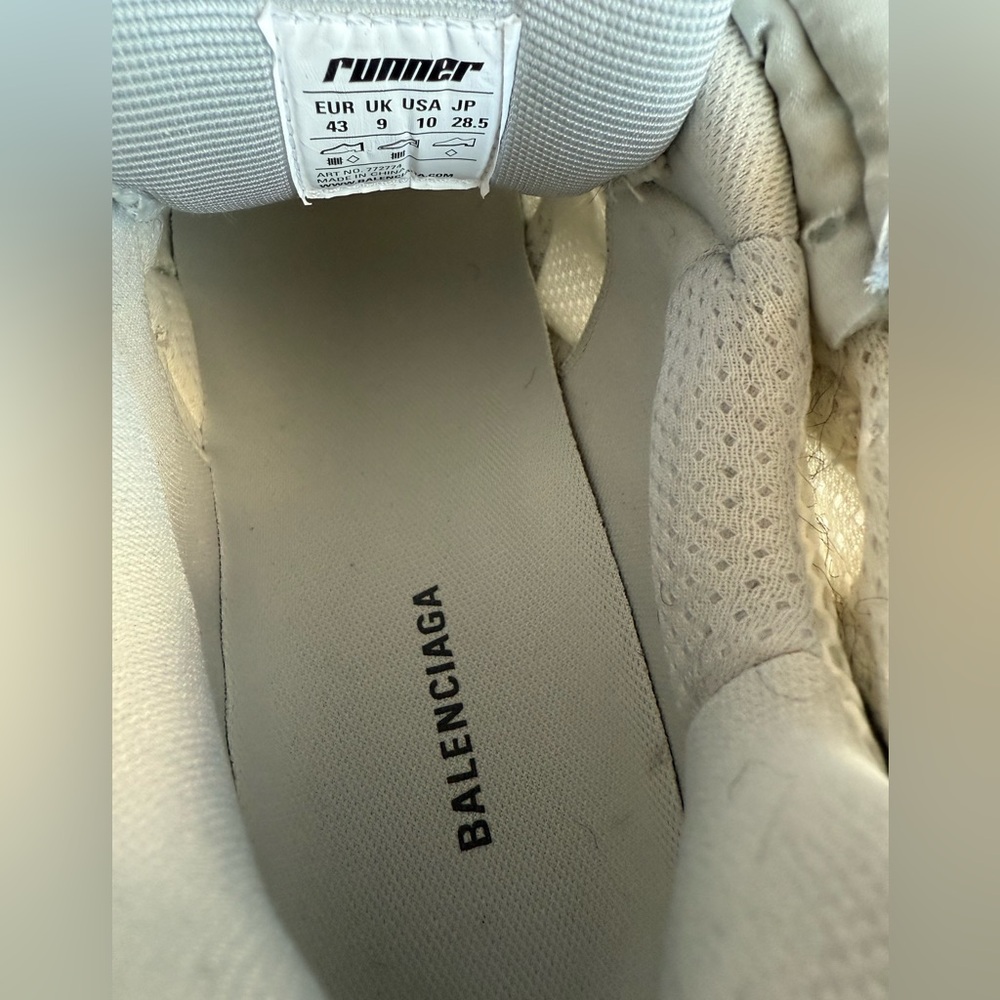 Balenciaga Runners Multicolor Sneakers - Picture 6 of 6